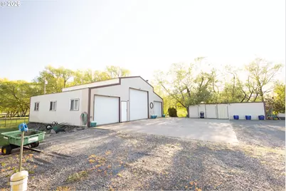 812 Courtney Ln, Summerville, OR 97876 - Photo 30