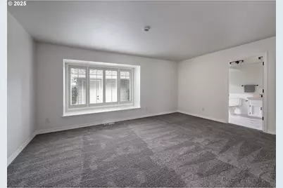 7165 SW East Lake Ct, Wilsonville, OR 97070 - Photo 14