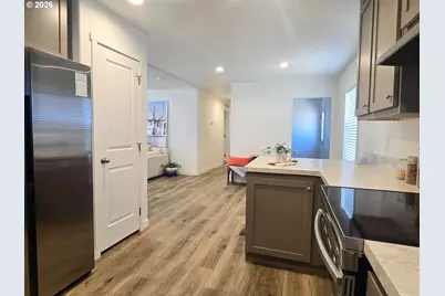 5286 Maple St, Florence, OR 97439 - Photo 6