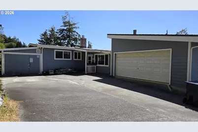 94293 June St, Gold Beach, OR 97444 - Photo 4