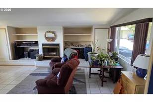 94293 June St, Gold Beach, OR 97444 - Photo 10