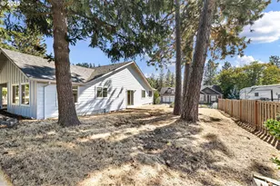 305 School Ave, Brownsville, OR 97327 - Photo 38