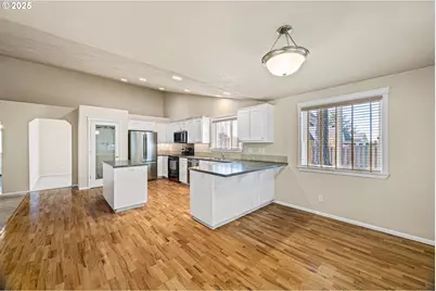 305 School Ave, Brownsville, OR 97327 - Photo 18