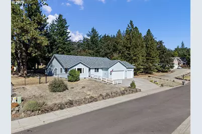 305 School Ave, Brownsville, OR 97327 - Photo 2