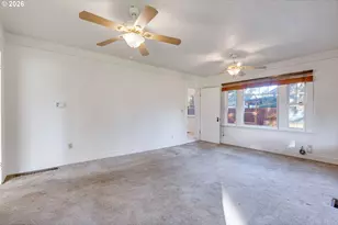 2223 SE 139th Ave, Portland, OR 97233 - Photo 6