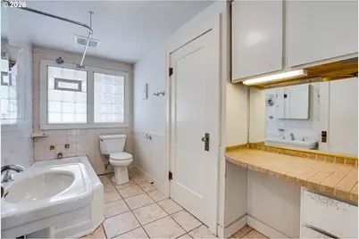 2223 SE 139th Ave, Portland, OR 97233 - Photo 16