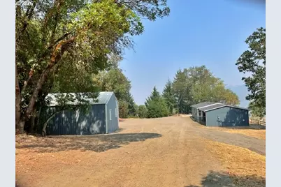 399 Serena Way, Roseburg, OR 97471 - Photo 1