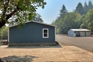 399 Serena Way, Roseburg, OR 97471 - Photo 4