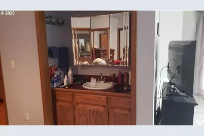 1026 SE 213th Ave, Gresham, OR 97030 - Photo 18