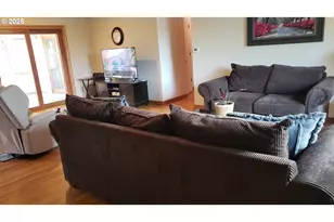 1026 SE 213th Ave, Gresham, OR 97030 - Photo 8