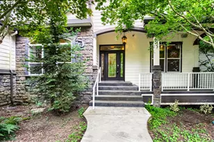 7015 SE 127th Ave, Portland, OR 97236 - Photo 2