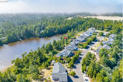 88060 Lake Point Dr, Florence, OR 97439 - Photo 6