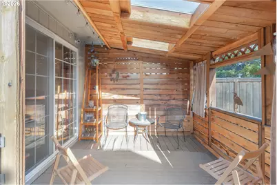 1415 Gilham Rd, Eugene, OR 97401 - Photo 36