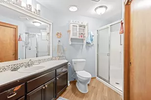 1415 Gilham Rd, Eugene, OR 97401 - Photo 20