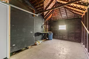 7776 SW 5th Ave., Portland, OR 97219 - Photo 46