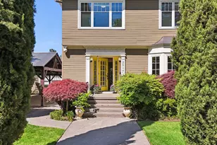 2517 NE Hamblet St, Portland, OR 97212 - Photo 2