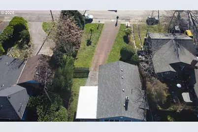 3704 E 14th St, Vancouver, WA 98661 - Photo 6