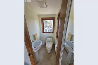 3704 E 14th St, Vancouver, WA 98661 - Photo 10