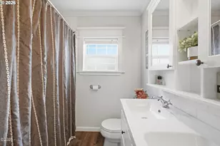 1303 3rd St, Tillamook, OR 97141 - Photo 10