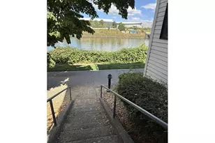 910 NW Naito Pkwy, Portland, OR 97209 - Photo 22