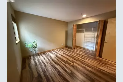 910 NW Naito Pkwy #i-4, Portland, OR 97209 - Photo 12