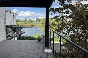 910 NW Naito Pkwy, Portland, OR 97209 - Photo 26