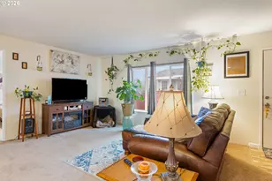 434 NW Broc Dr, Winston, OR 97496 - Photo 8