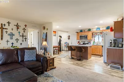 434 NW Broc Dr, Winston, OR 97496 - Photo 10