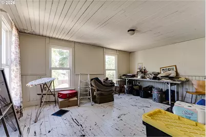 220 E Main St, Lowell, OR 97452 - Photo 30