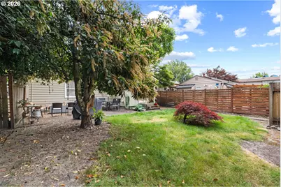 12425 SW 7th St, Beaverton, OR 97005 - Photo 24