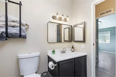 12450 SW Fischer Rd #103, Portland, OR 97224 - Photo 26