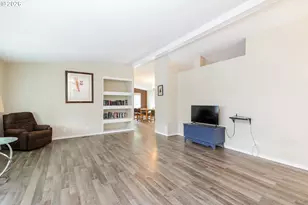 12450 SW Fischer Rd, Portland, OR 97224 - Photo 8