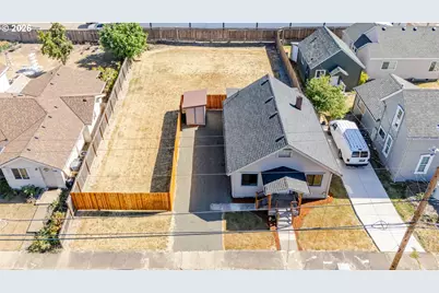 1116 7th Ave, Albany, OR 97321 - Photo 2