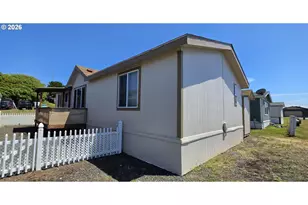 94120 Strahan St, Gold Beach, OR 97444 - Photo 2