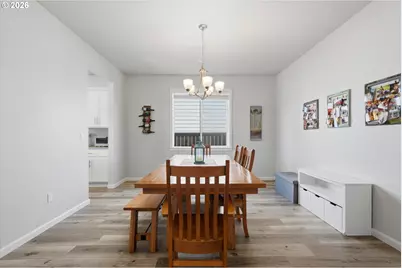329 S 7th St, Carlton, OR 97111 - Photo 6