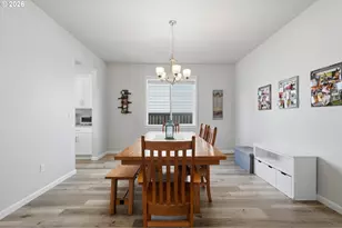 329 S 7th St, Carlton, OR 97111 - Photo 6