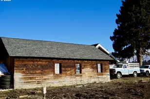 608 SW 2nd St, Enterprise, OR 97828 - Photo 16