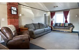 608 SW 2nd St, Enterprise, OR 97828 - Photo 8