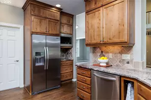 14391 SW Fairoaks Dr, Sherwood, OR 97140 - Photo 16