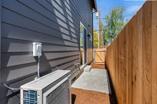 6024 NE Mason St, Portland, OR 97218 - Photo 18