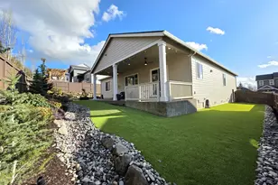 931 W Magnolia Loop, Washougal, WA 98671 - Photo 42