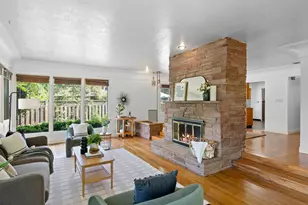 850 NE 148th Ave, Portland, OR 97230 - Photo 2