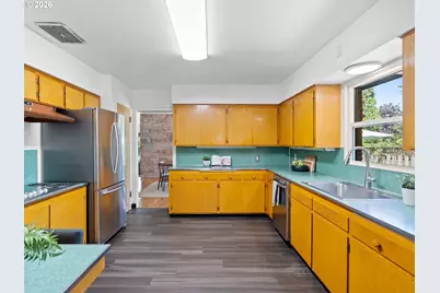 850 NE 148th Ave, Portland, OR 97230 - Photo 14