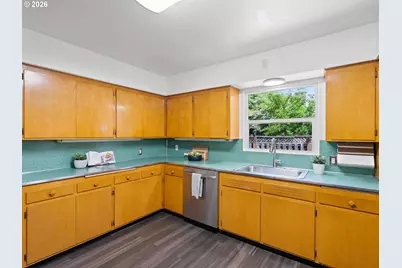 850 NE 148th Ave, Portland, OR 97230 - Photo 16
