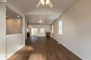 926 NE Sunset Ct, Clatskanie, OR 97016 - Photo 4