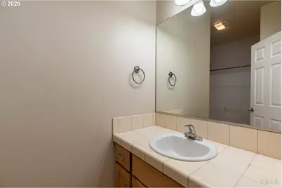 926 NE Sunset Ct, Clatskanie, OR 97016 - Photo 8