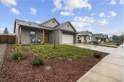 454 SW Rose Ave, Dallas, OR 97338 - Photo 4