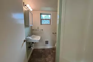 2490 Emerald St, Eugene, OR 97403 - Photo 36