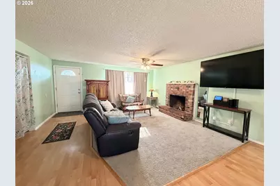 226 Johnson St, Sutherlin, OR 97479 - Photo 16