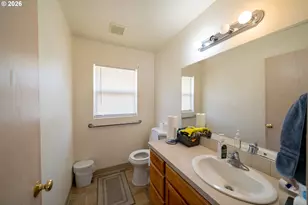 1400 Clay St NE, Salem, OR 97301 - Photo 6
